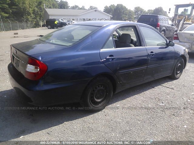 4T1BE32K02U617612 - 2002 TOYOTA CAMRY LE/XLE/SE ლურჯი ფოტო 4