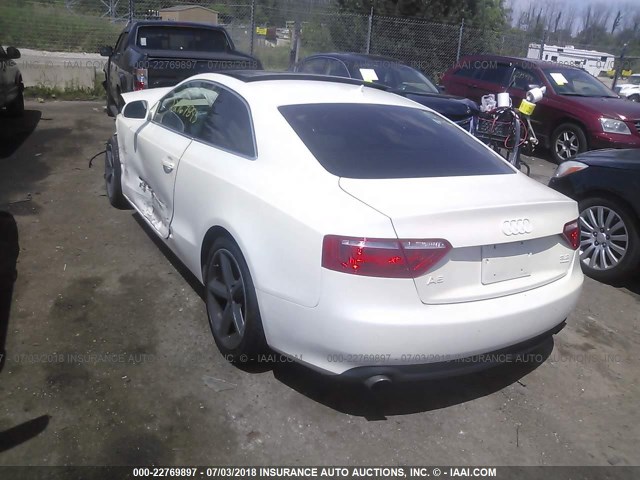 WAUDK78T29A019821 - 2009 AUDI A5 QUATTRO WHITE photo 3