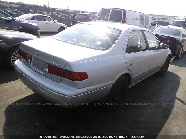 4T1BG22K21U854895 - 2001 TOYOTA CAMRY CE/LE/XLE GRAY photo 4