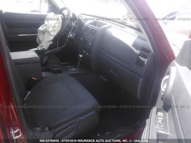 1D4PT4GK0BW529035 - 2011 DODGE NITRO HEAT RED photo 5