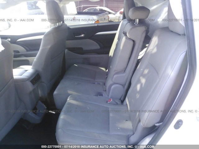 5TDKKRFHXGS161838 - 2016 TOYOTA HIGHLANDER XLE თეთრი ფოტო 8