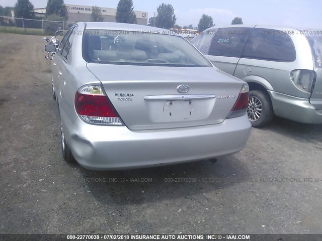 4T1BE32K05U595938 - 2005 TOYOTA CAMRY LE/XLE/SE ვერცხლისფერი ფოტო 6