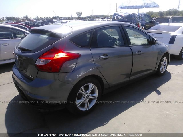 1FADP3K2XEL288232 - 2014 FORD FOCUS SE ნაცრისფერი ფოტო 4
