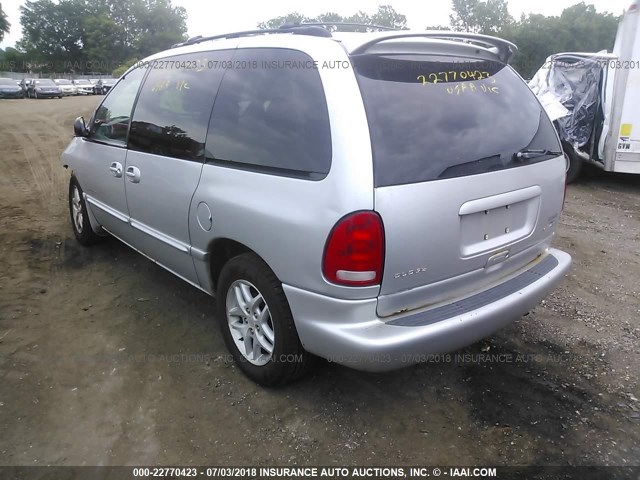 1B4GP45G0XB859639 - 1999 DODGE CARAVAN SE/SPORT SILVER photo 3