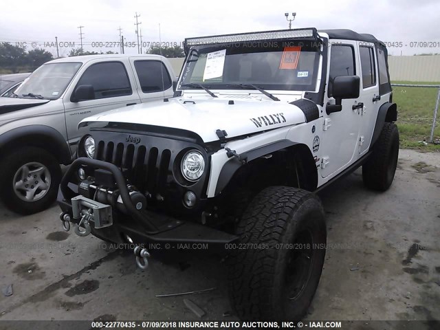 1C4BJWDG7HL603201 - 2017 JEEP WRANGLER UNLIMITE SPORT WHITE photo 2