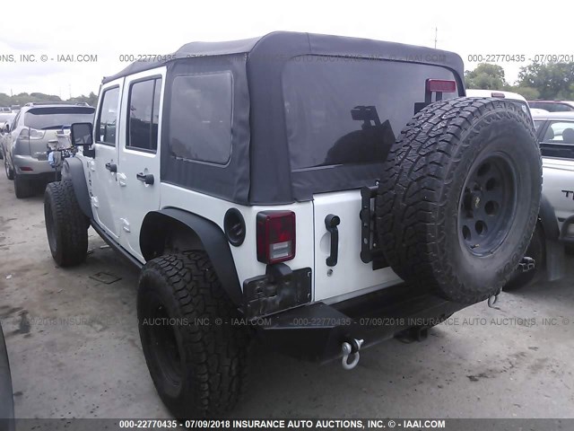 1C4BJWDG7HL603201 - 2017 JEEP WRANGLER UNLIMITE SPORT WHITE photo 3