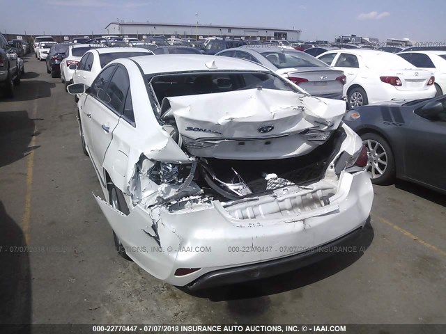 KMHEC4A44CA062940 - 2012 HYUNDAI SONATA HYBRID WHITE photo 6