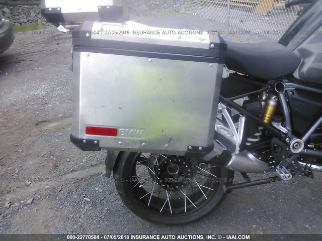 WB10A1202JZ899793 - 2018 BMW R1200 GS ADVENTURE BLACK photo 6