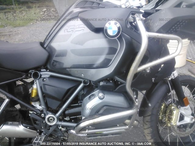 WB10A1202JZ899793 - 2018 BMW R1200 GS ADVENTURE BLACK photo 8
