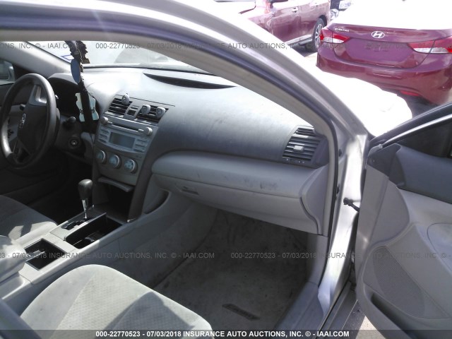 4T1BE46K69U342953 - 2009 TOYOTA CAMRY SE/LE/XLE 银色 照片 5