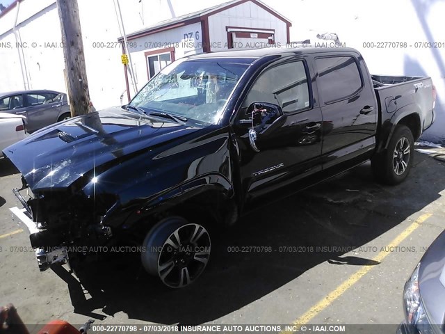 3TMCZ5AN8JM139821 - 2018 TOYOTA TACOMA DBL CAB/SR/TRDSPT/OR/PRO შავი ფოტო 2