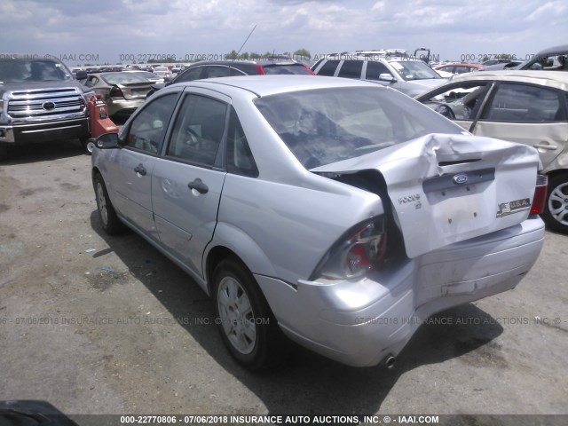 1FAFP34N67W280629 - 2007 FORD FOCUS ZX4/S/SE/SES SILVER photo 3