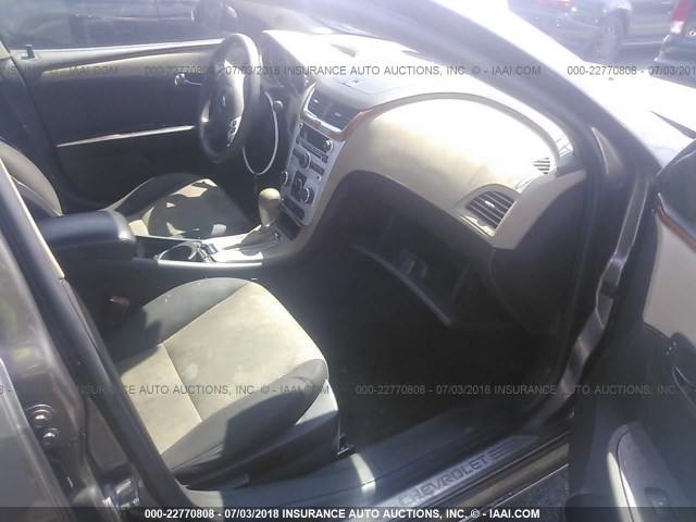 1G1ZC5E06CF280683 - 2012 CHEVROLET MALIBU 1LT 灰色 照片 5