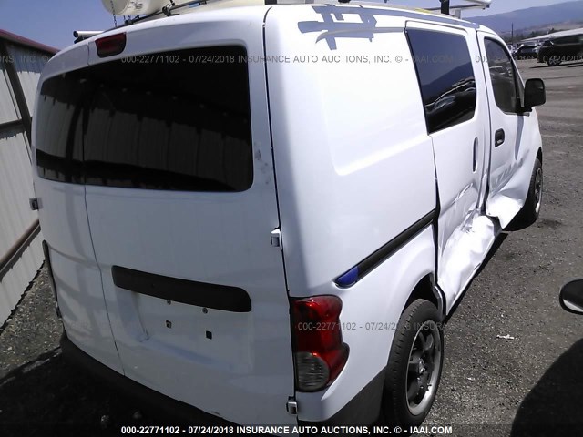 3N63M0YN7HK697900 - 2017 CHEVROLET CITY EXPRESS LS WHITE photo 4