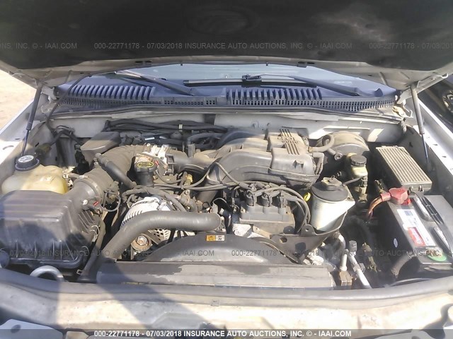 4M2ZU86E04UJ26218 - 2004 MERCURY MOUNTAINEER  SILVER photo 10