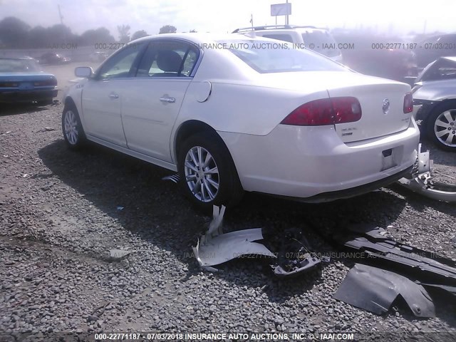 1G4HC5EM0BU119399 - 2011 BUICK LUCERNE CXL WHITE photo 3