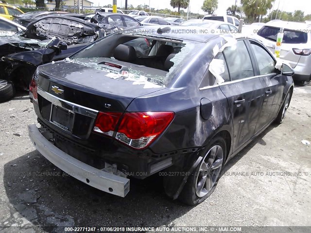 1G1PE5SB2F7178819 - 2015 CHEVROLET CRUZE LT BLUE photo 4