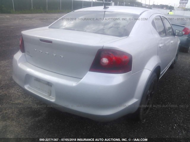 1B3BD4FB6BN540747 - 2011 DODGE AVENGER EXPRESS 银色 照片 4