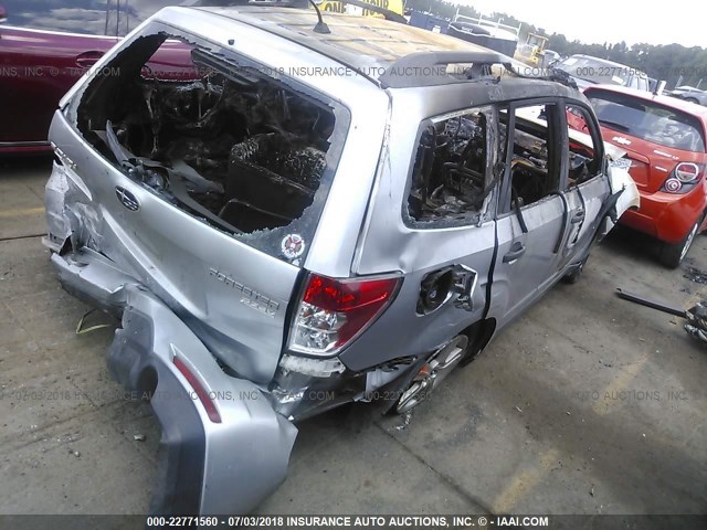 JF2SHABC4CH459232 - 2012 SUBARU FORESTER 2.5X GRAY photo 4