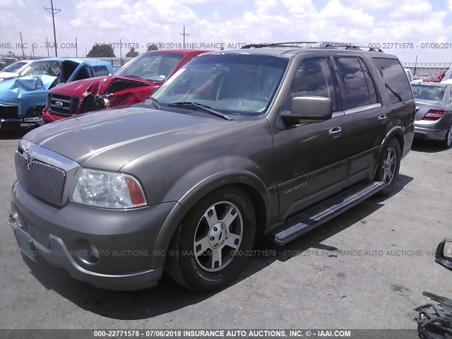 5LMFU28R43LJ02569 - 2003 LINCOLN NAVIGATOR 灰色 照片 2