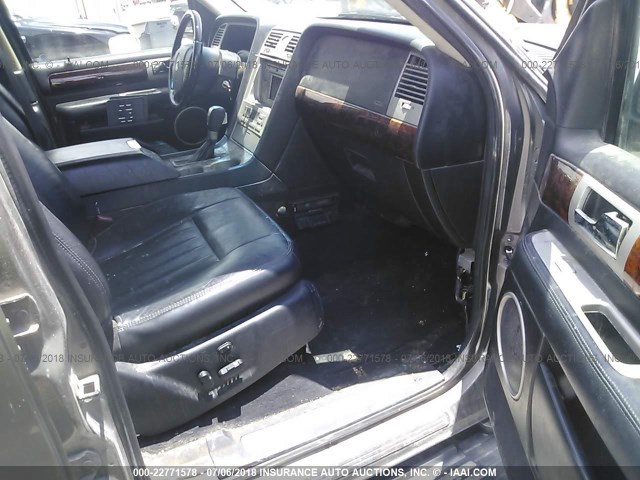 5LMFU28R43LJ02569 - 2003 LINCOLN NAVIGATOR 灰色 照片 5