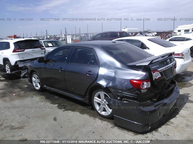 5YFBU4EE0DP175739 - 2013 TOYOTA COROLLA S/LE GRAY photo 3