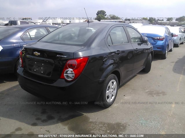 1G1JB5SH9F4173959 - 2015 CHEVROLET SONIC LS 黑色 照片 4