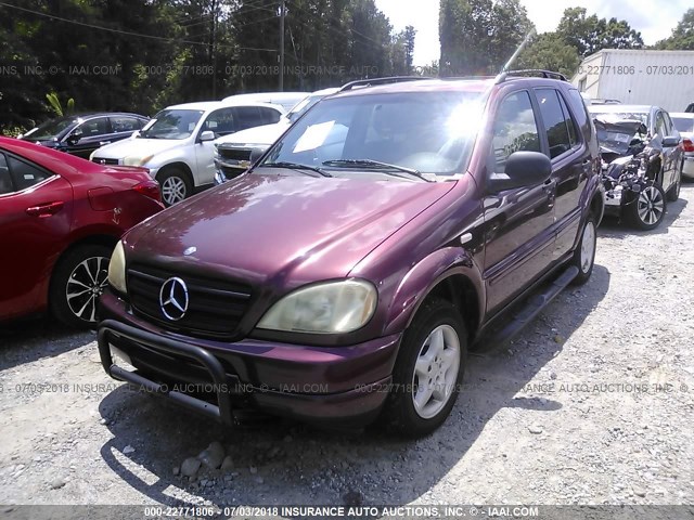 4JGAB54E0WA014254 - 1998 MERCEDES-BENZ ML 320 BURGUNDY photo 2