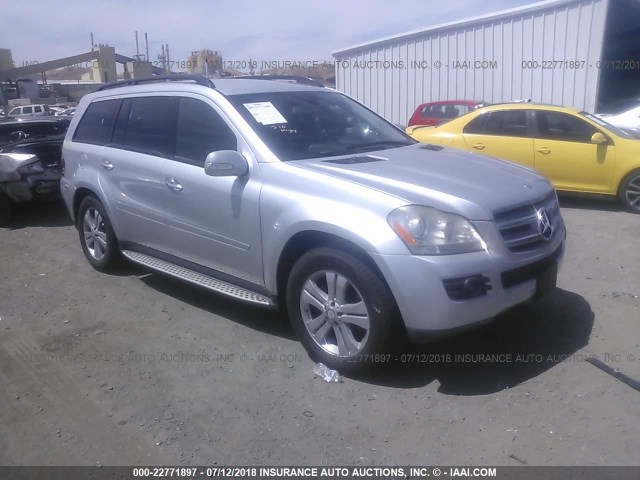 4JGBF71E28A327513 - 2008 MERCEDES-BENZ GL 450 4MATIC SILVER photo 1