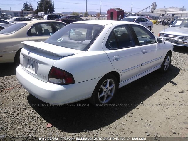 3N1BB51D9YL105641 - 2000 NISSAN SENTRA SE WHITE photo 4