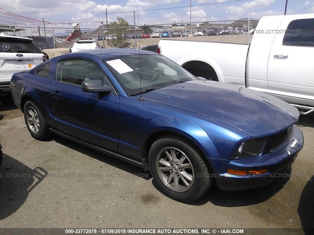 1ZVFT80N265220387 - 2006 FORD MUSTANG BLUE photo 1