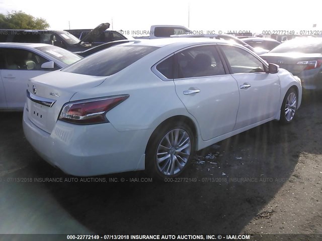 1N4BL3AP1FC143999 - 2015 NISSAN ALTIMA 3.5S/3.5SV/3.5SL WHITE photo 4