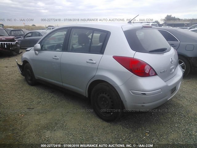 3N1BC13EX9L436239 - 2009 NISSAN VERSA S/SL SILVER photo 3