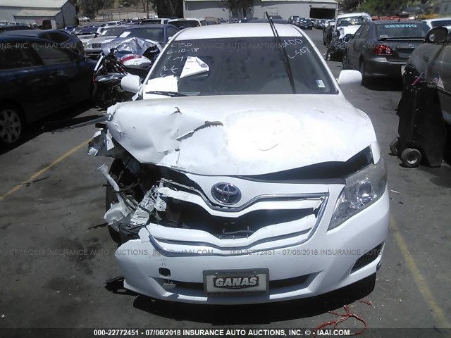 JTNBK3EK9A3046100 - 2010 TOYOTA CAMRY SE/LE/XLE თეთრი ფოტო 6