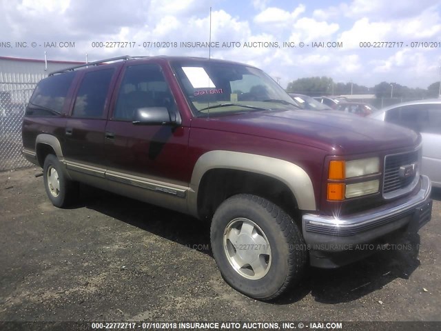 1GKFK16R3WJ700490 - 1998 GMC SUBURBAN K1500 MAROON photo 1