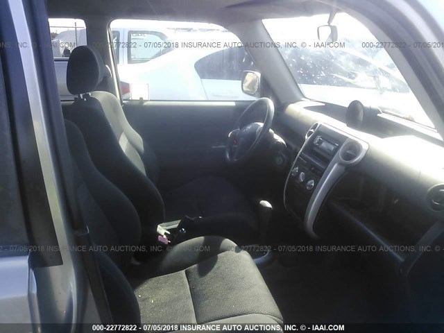 JTLKT324050185826 - 2005 TOYOTA SCION XB Boz foto 5