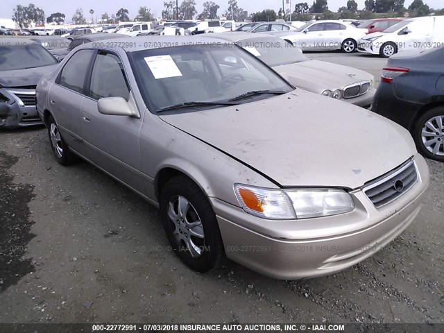 4T1BF22K8YU106679 - 2000 TOYOTA CAMRY LE/XLE GOLD photo 1