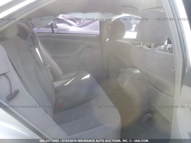 4T1BF3EK0AU088332 - 2010 TOYOTA CAMRY SE/LE/XLE SILVER photo 8