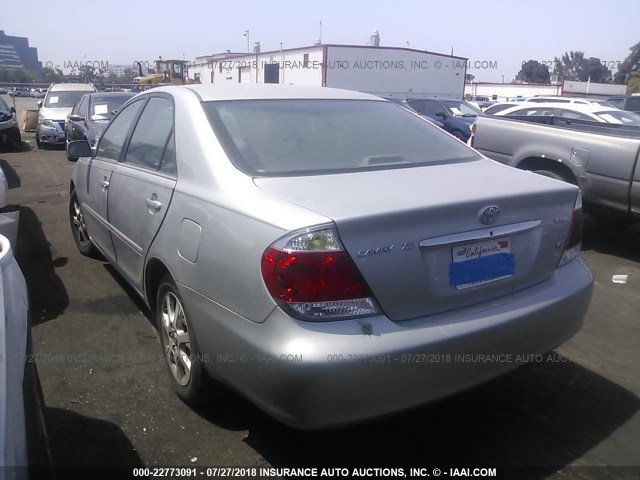 4T1BF32K46U114684 - 2006 TOYOTA CAMRY LE/XLE/SE Gümüş foto 3