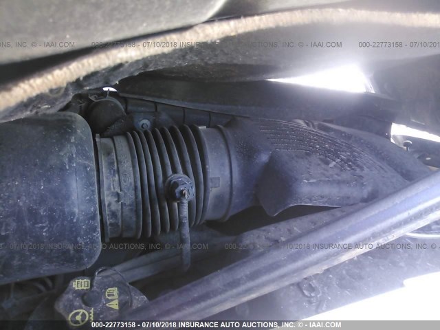 1FMPU16L63LC14824 - 2003 FORD EXPEDITION XLT BLACK photo 10