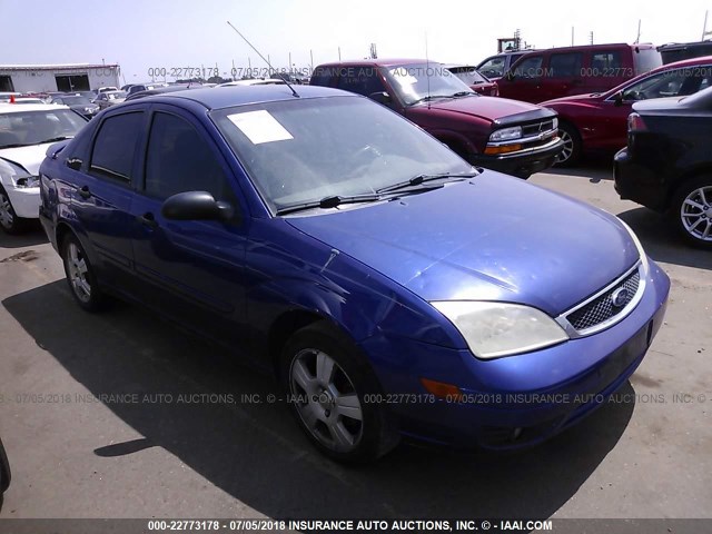 1FAFP34N75W196283 - 2005 FORD FOCUS ZX4 BLUE photo 1