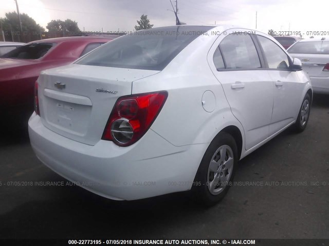 1G1JB5SH5D4144326 - 2013 CHEVROLET SONIC LS 白色 照片 4
