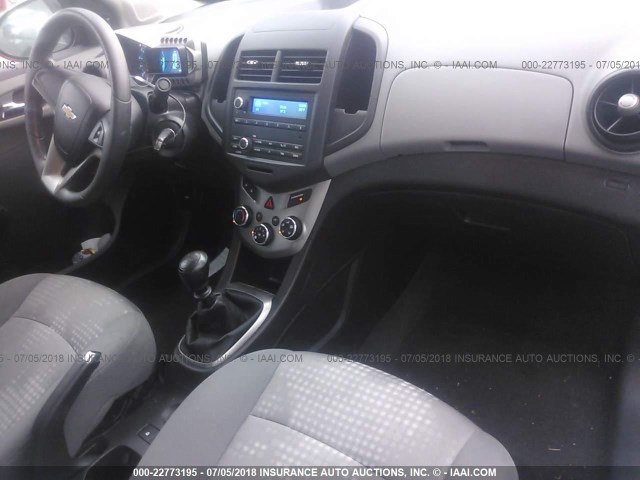 1G1JB5SH5D4144326 - 2013 CHEVROLET SONIC LS 白色 照片 5