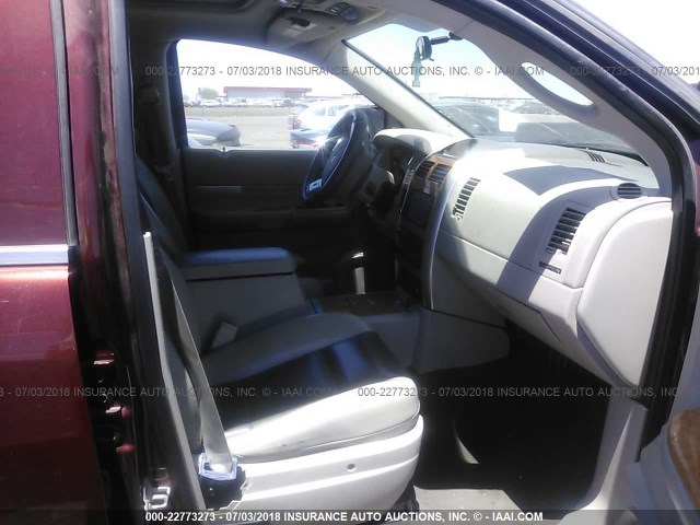 1A8HX58258F146803 - 2008 CHRYSLER ASPEN LIMITED მუქწითელი ფოტო 5