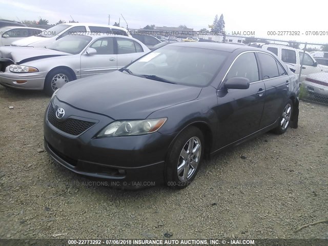 4T1BE46K89U395184 - 2009 TOYOTA CAMRY SE/LE/XLE GRAY photo 2