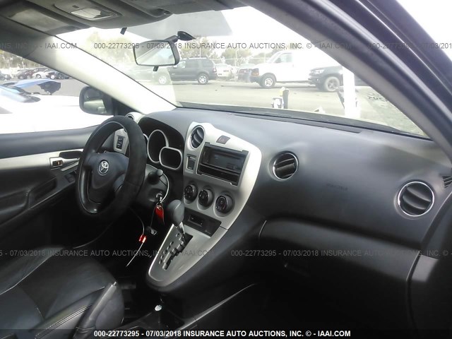 2T1KU40E99C029578 - 2009 TOYOTA COROLLA MATRIX  BLACK photo 5