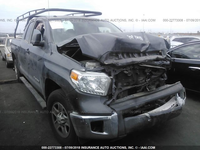 5TFRM5F17FX090319 - 2015 TOYOTA TUNDRA DOUBLE CAB SR/SR5 GRAY photo 1