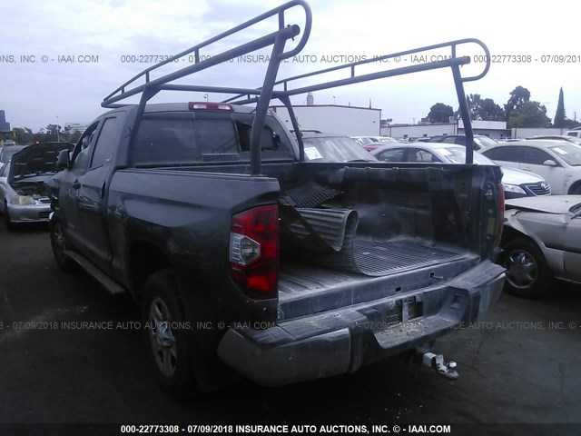 5TFRM5F17FX090319 - 2015 TOYOTA TUNDRA DOUBLE CAB SR/SR5 GRAY photo 3