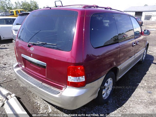 KNDUP131846511675 - 2004 KIA SEDONA EX/LX BURGUNDY photo 4