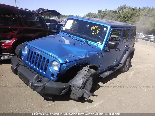 1C4BJWDG5FL758827 - 2015 JEEP WRANGLER UNLIMITE SPORT BLUE photo 2